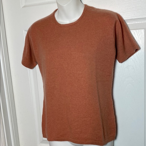 J. Crew 100% Cashmere Short Sleeve Top Crew Neck Size Medium Sweater - Picture 12 of 13